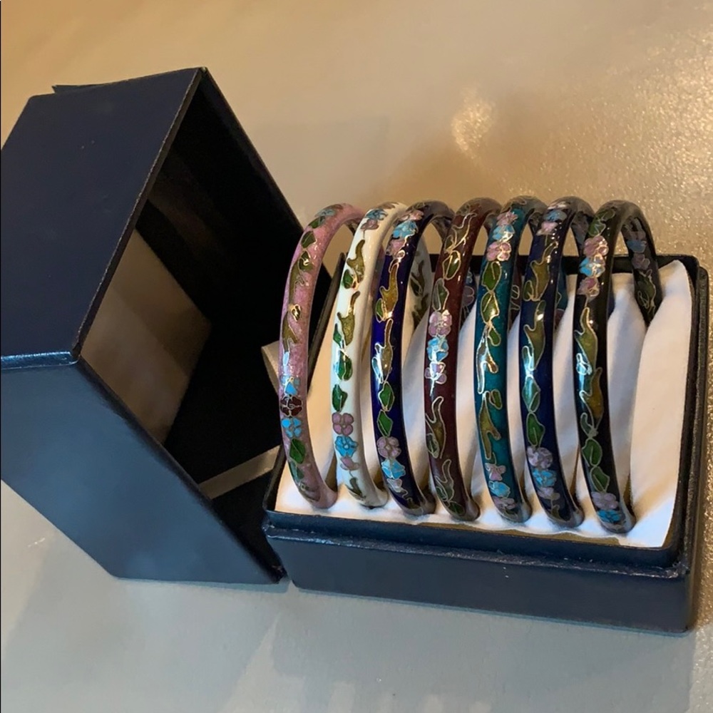 Brad New Bracelet Set! - Picture 2 of 4